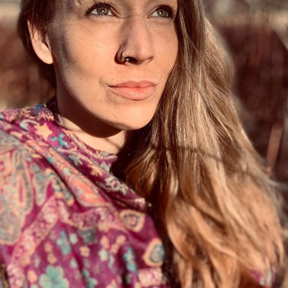 Meet your Posher, Kyla - Picture 1 of 1